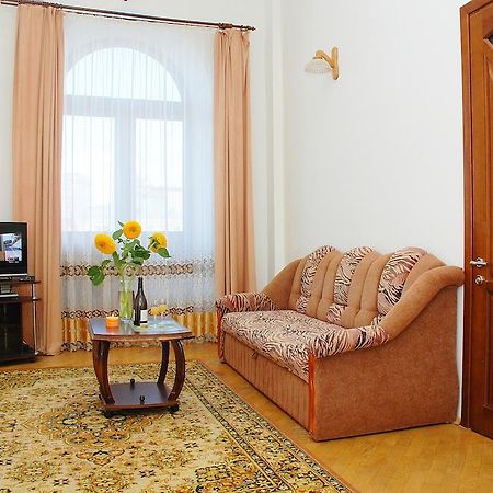 Rentday Apartments - Kiev Dış mekan fotoğraf